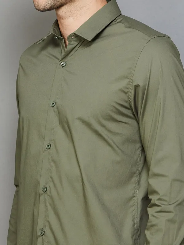 UCB plain olive cotton shirt with cutaway collar