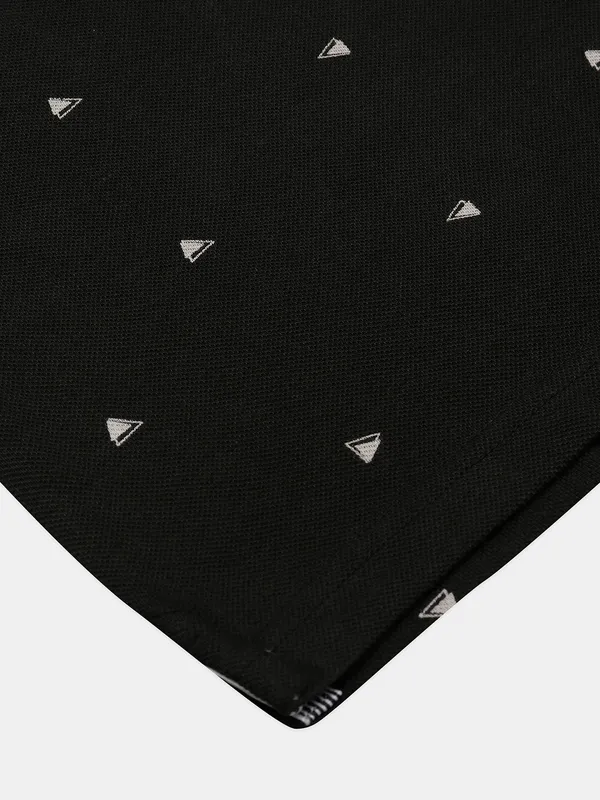 UCB printed black cotton slim fit t shirt