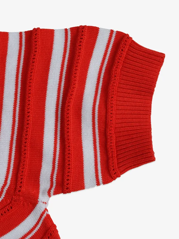 UCB red stripe top