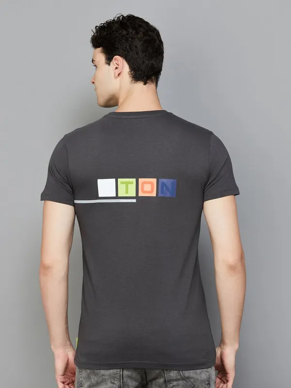 UCB slim fit charcoal cotton men t-shirt