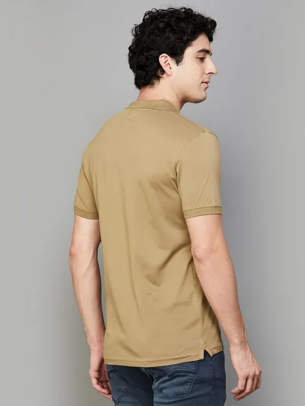 UCB slim fit cotton khakhi t-shirt for men