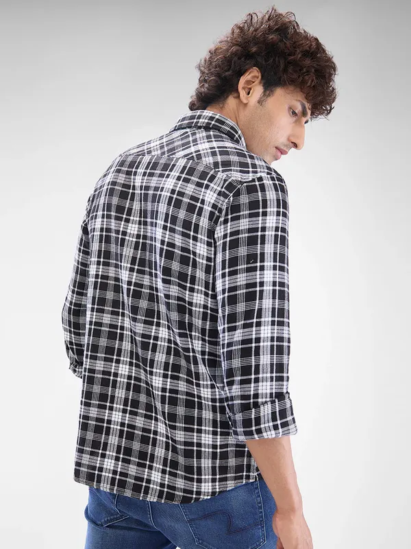 SPYKAR pure cotton black checkered casual shirt