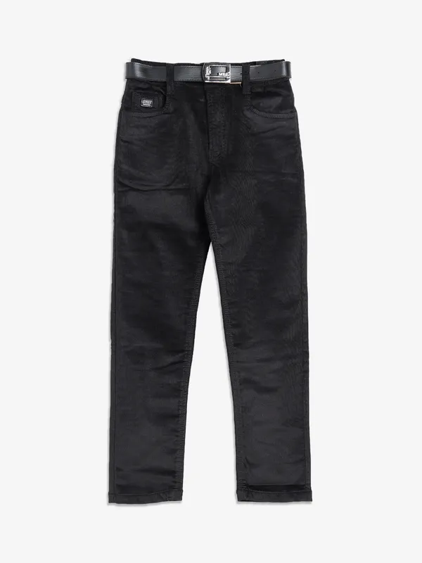 UTEX black solid corduroy jeans