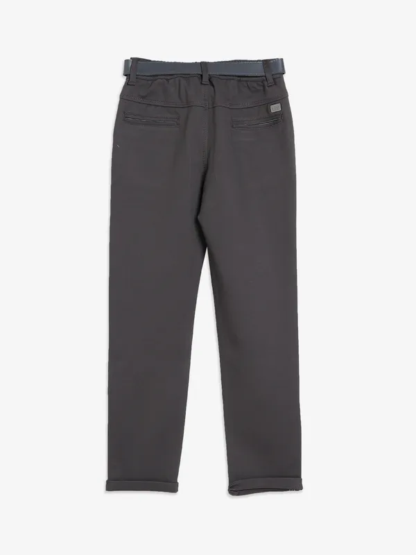 UTEX dark grey solid jeans