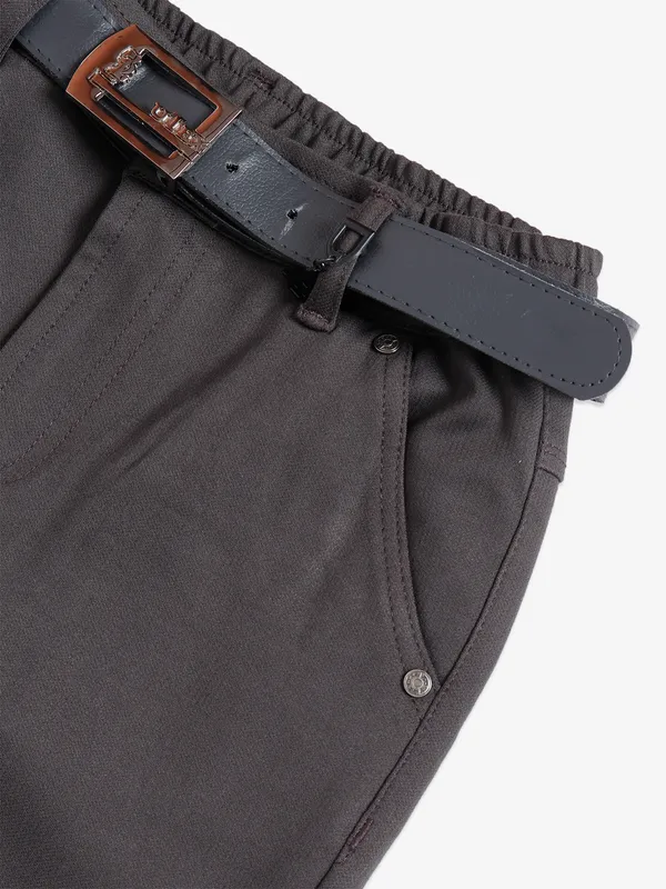 UTEX dark grey solid jeans