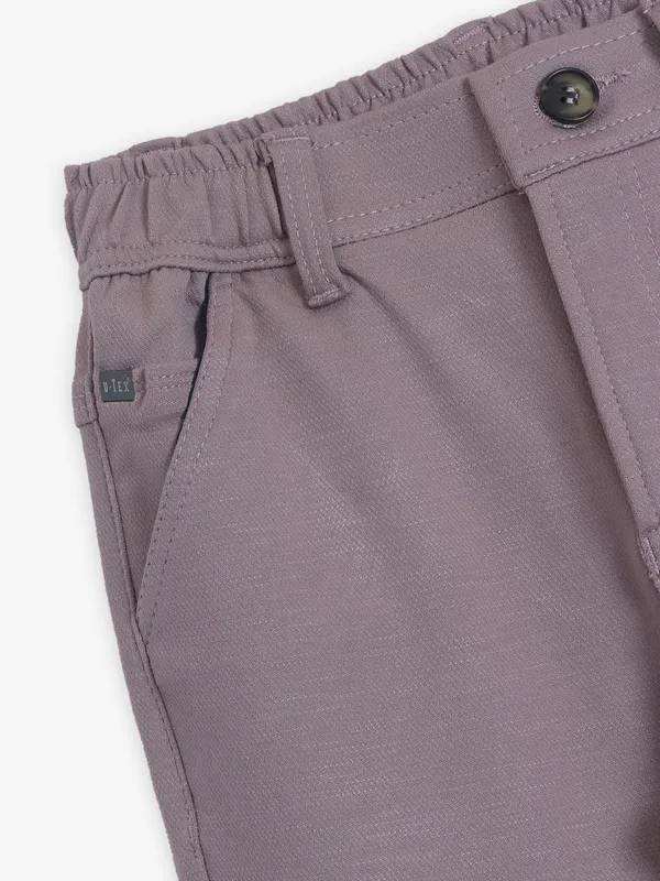 UTEX pink solid slim fit jeans