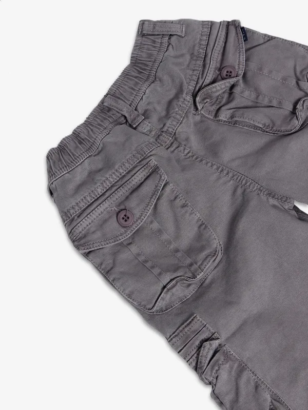 UTEX solid brown cargo jeans