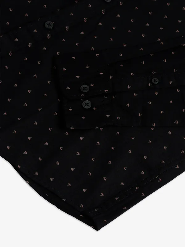 Van Heusen black printed shirt