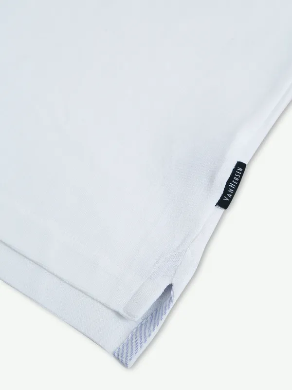 Van Heusen white plain cotton t shirt