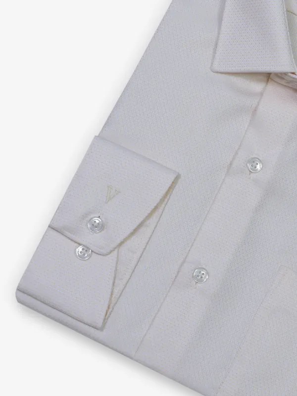 VAN HUESEN classy cream formal wear cotton shirt