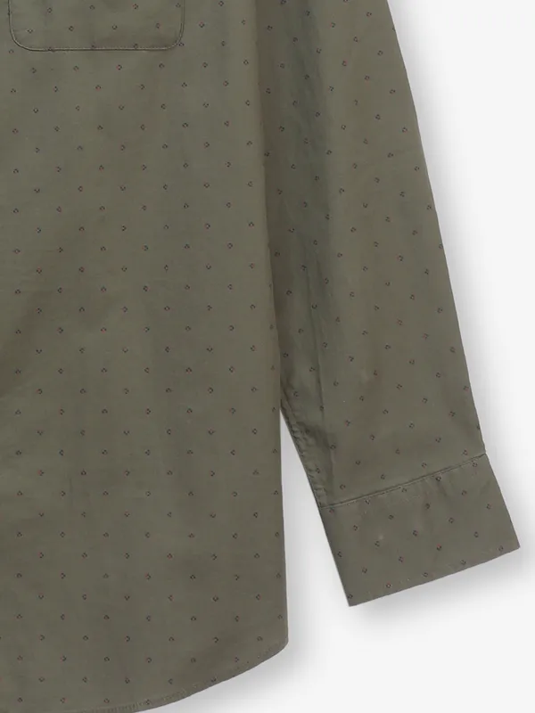 VAN HUESEN printed olive cotton casual shirt