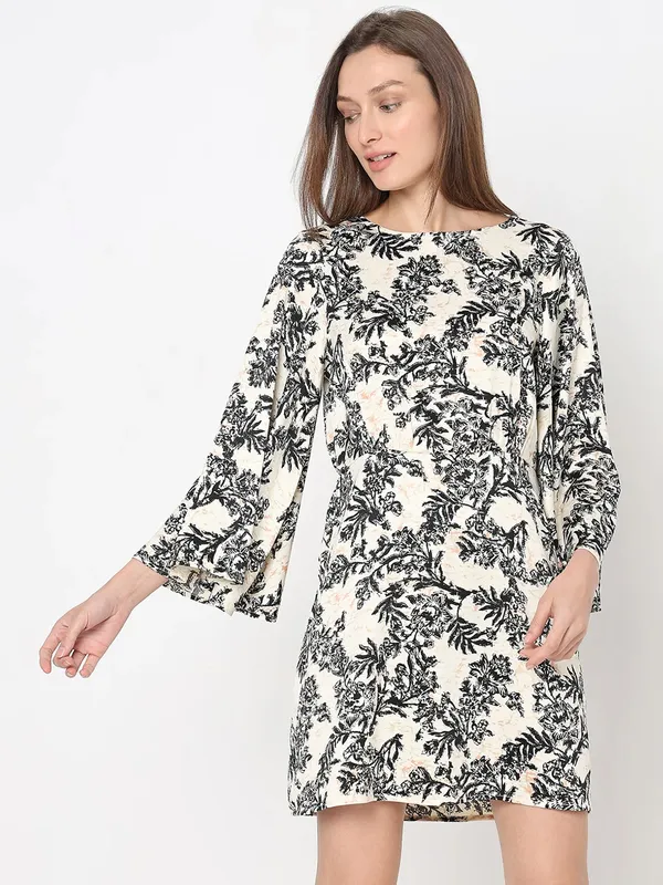 VERO MODA beige printed dress