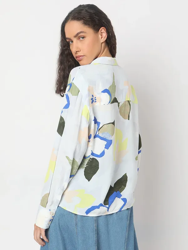 VERO MODA light blue printed shirt