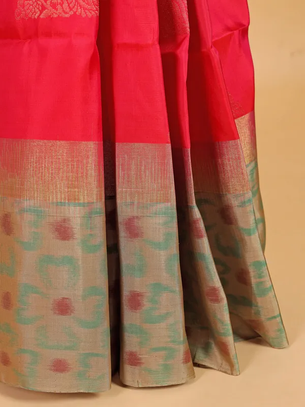 Versatile megenta silk printed saree