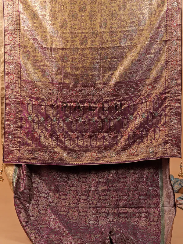 Violet zari weaving art kanjivaram silk saree