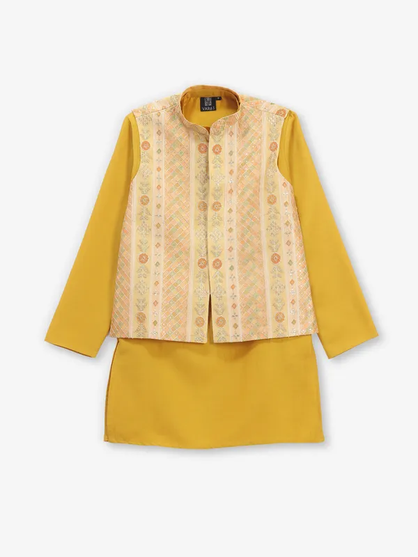 Waistcoat set for boys in yellow cotton silk