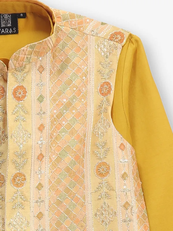 Waistcoat set for boys in yellow cotton silk