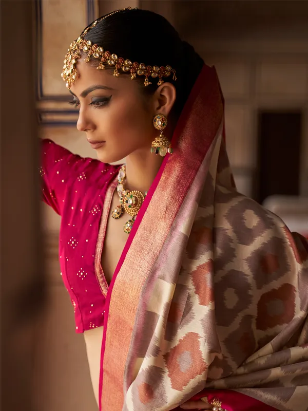 Wedding wear pink and cream fantastic silk saree