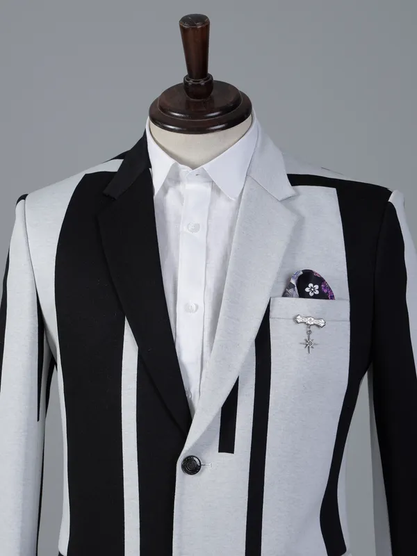 White and black color block style cotton blazer