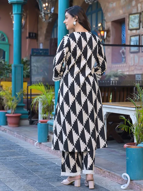 White and black cotton kurti set for women