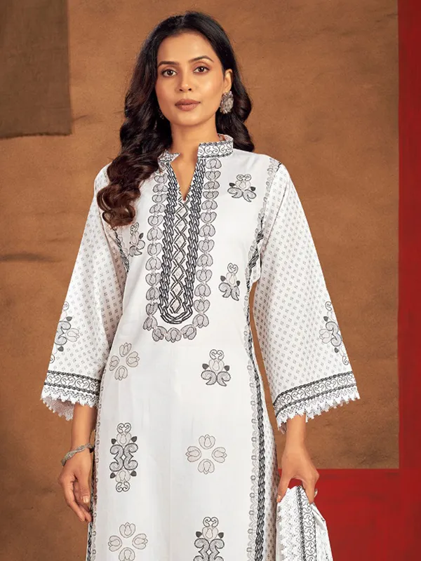 White and black kurti set for women