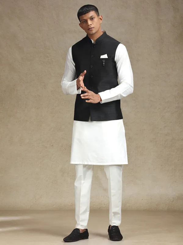 White and black waistcoat set for a stylish appearance