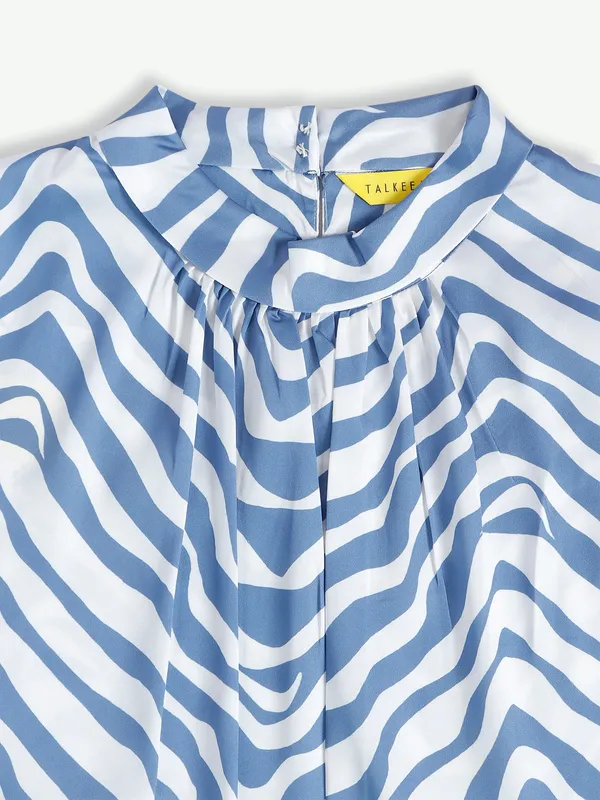 White and blue printed top for casual