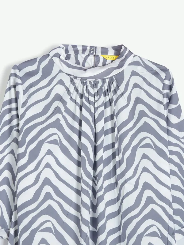 White and grey polyester printed top