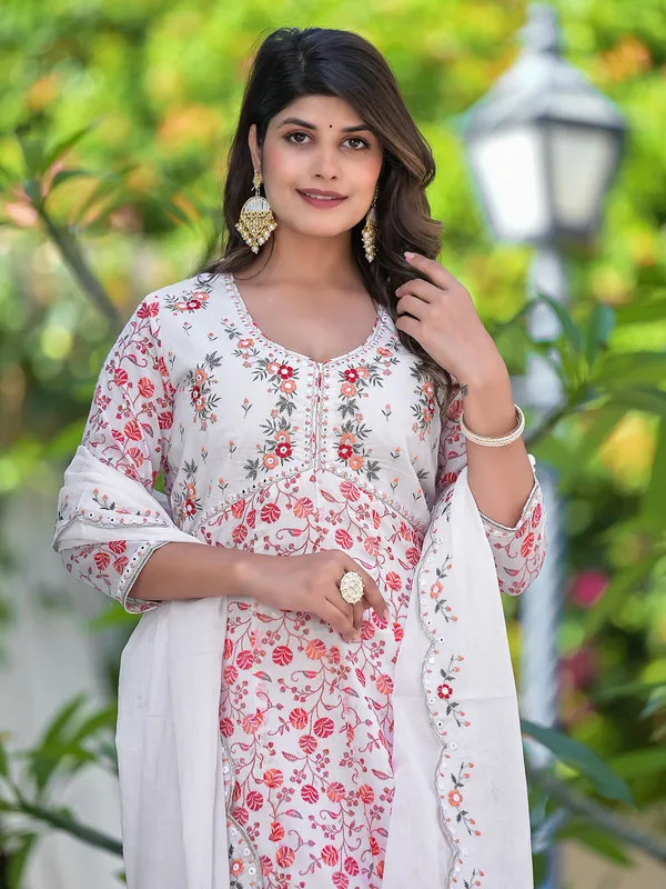 White and pink printed kurti set