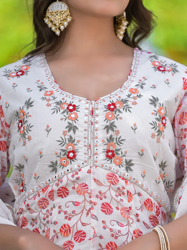 White and pink printed kurti set