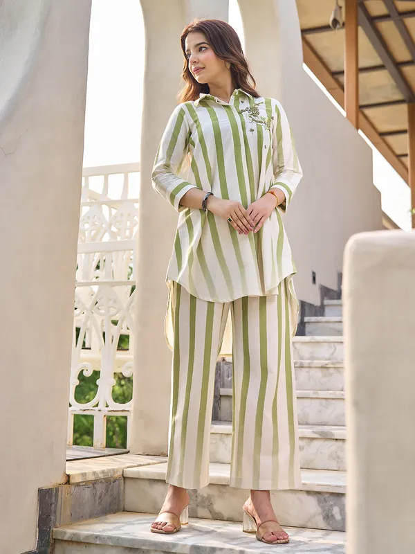 White and pista green casual wear kurti set