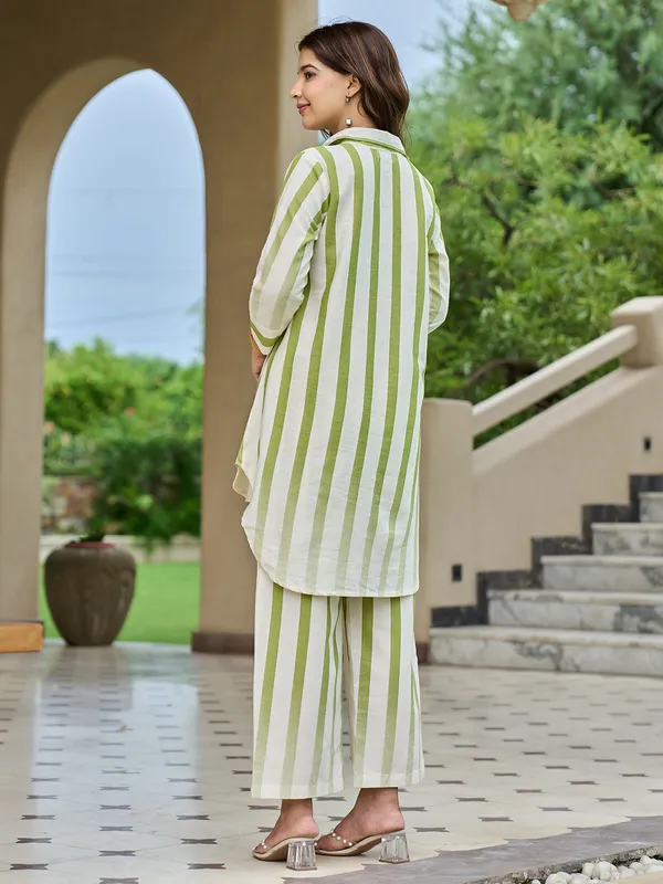 White and pista green casual wear kurti set