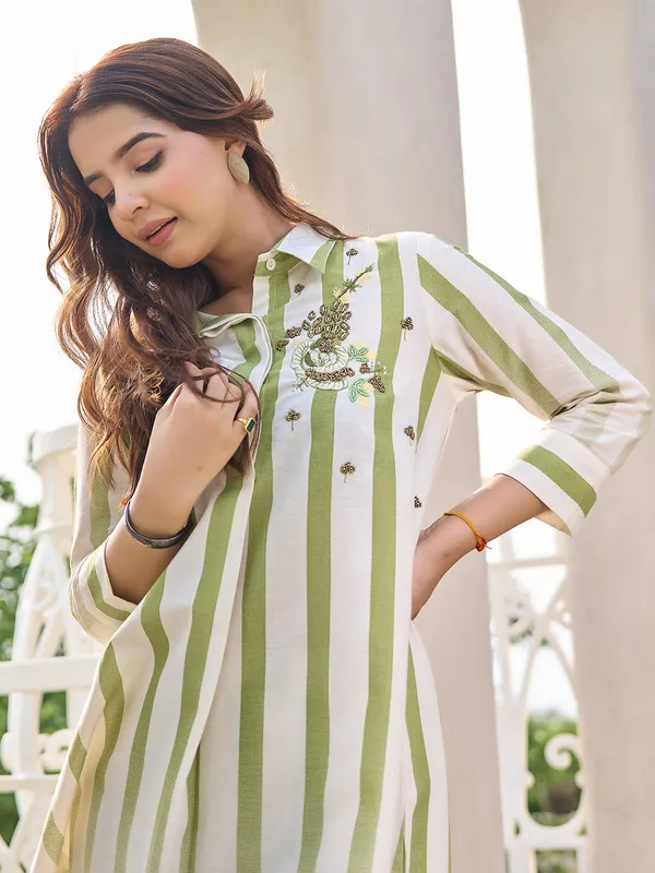 White and pista green casual wear kurti set