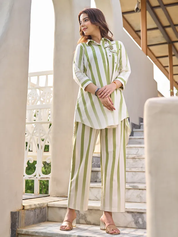 White and pista green casual wear kurti set