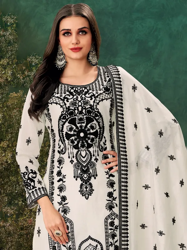 White chanderi salwar suit with thread work