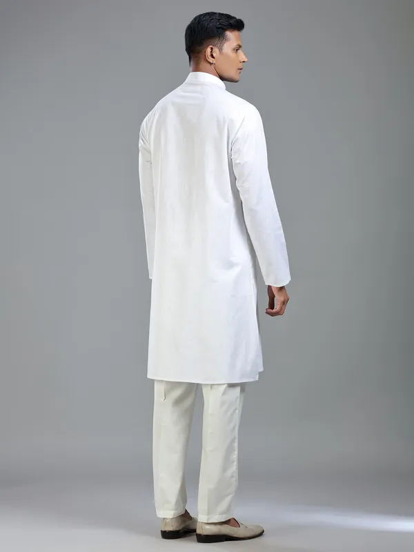 White classic ethnic stylish kurta suit for men