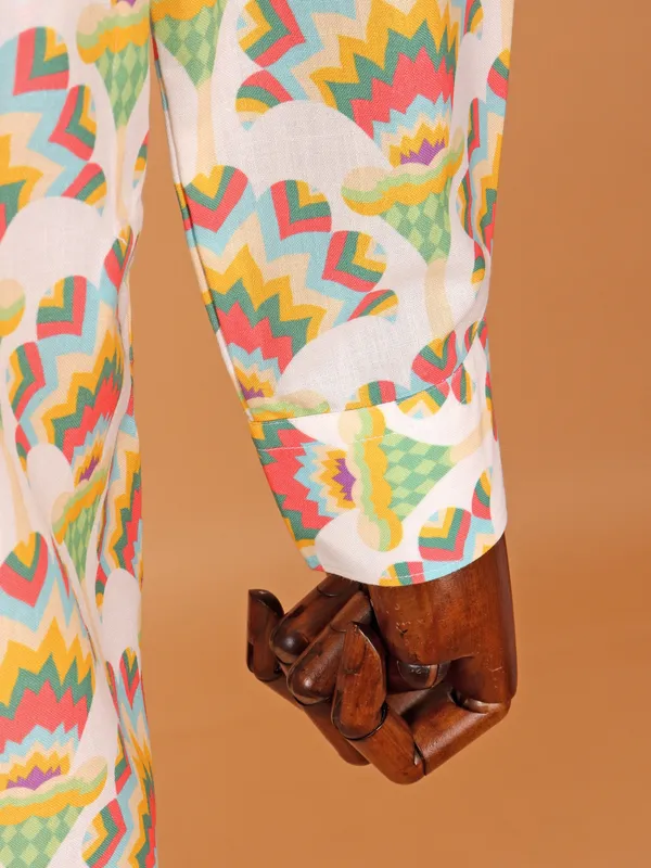 White cotton kurta suit in stylish print for men