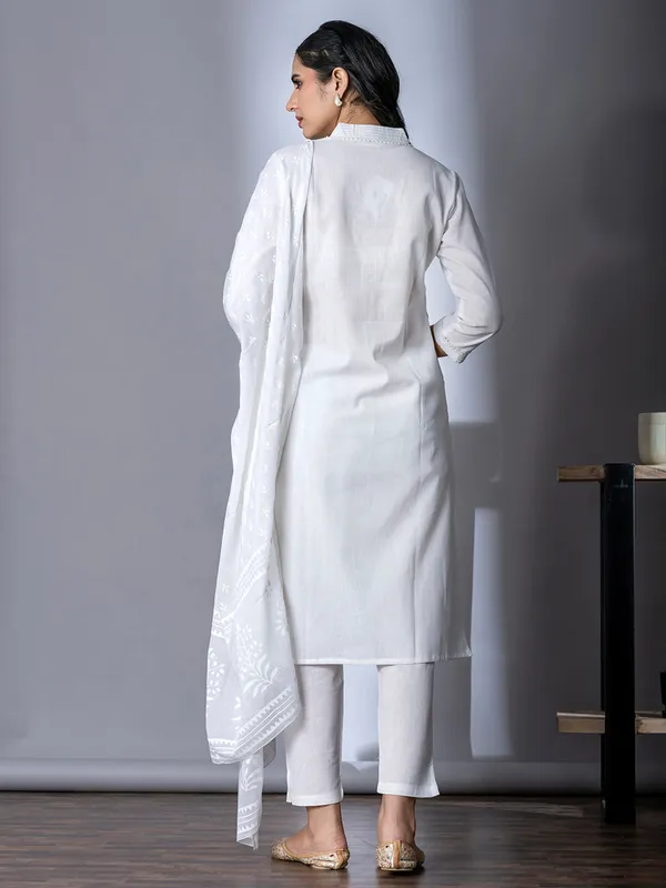 White cotton kurti set for festivals