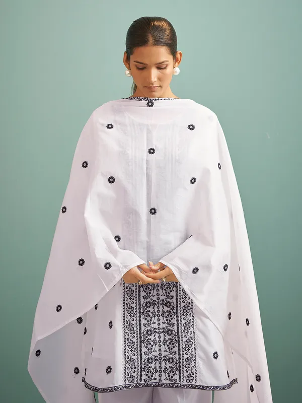 White cotton kurti set for women