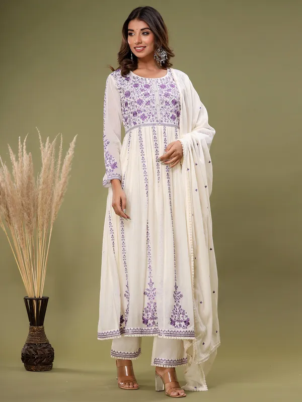 White cotton kurti set with embroidery