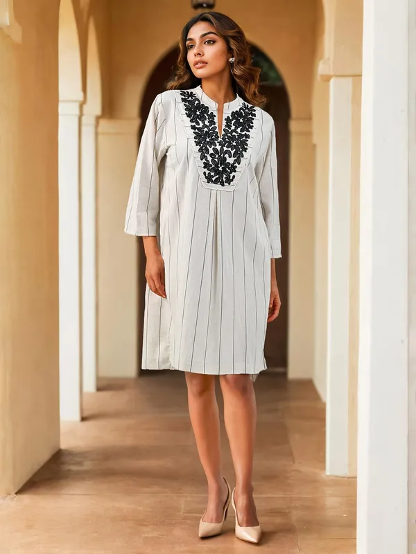 White cotton kurti with thread work