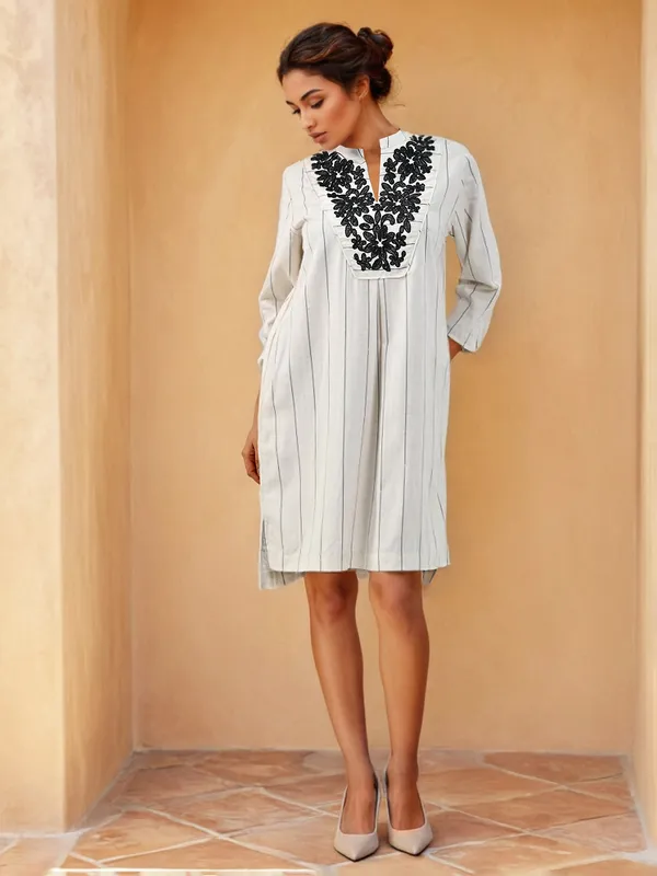 White cotton kurti with thread work