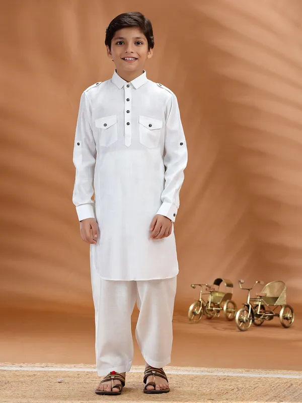 White cotton pathani kurta set for boys