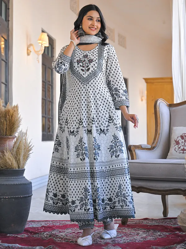 White cotton printed kurti set for women