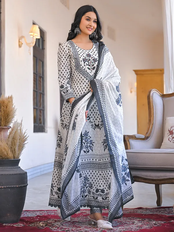 White cotton printed kurti set for women