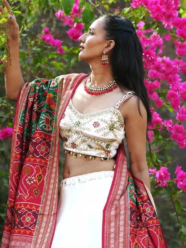 White cotton silk chaniya choli for navratri with dupatta