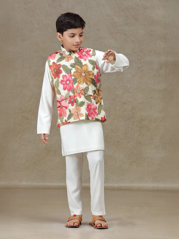 White cotton silk printed waistcoat set