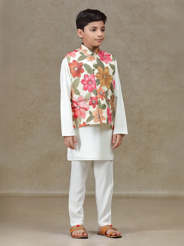 White cotton silk printed waistcoat set