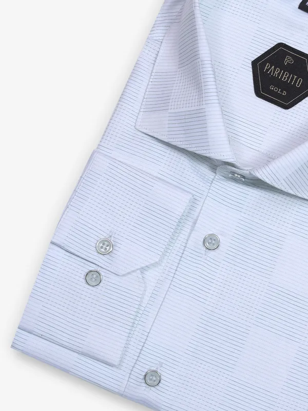 White cottonshirt with pista green thread