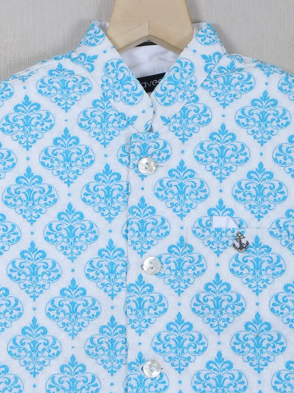 White hued party wear silk waistcoat with kurta